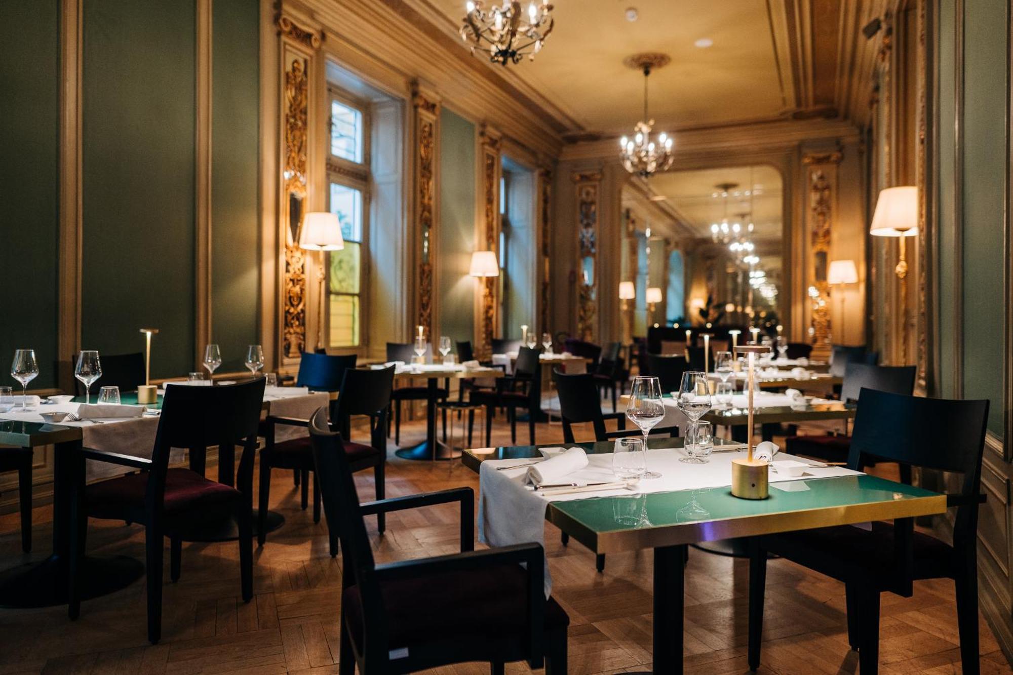 Grand Hotel Et Des Palmes Палермо Екстериор снимка Restaurant AOC