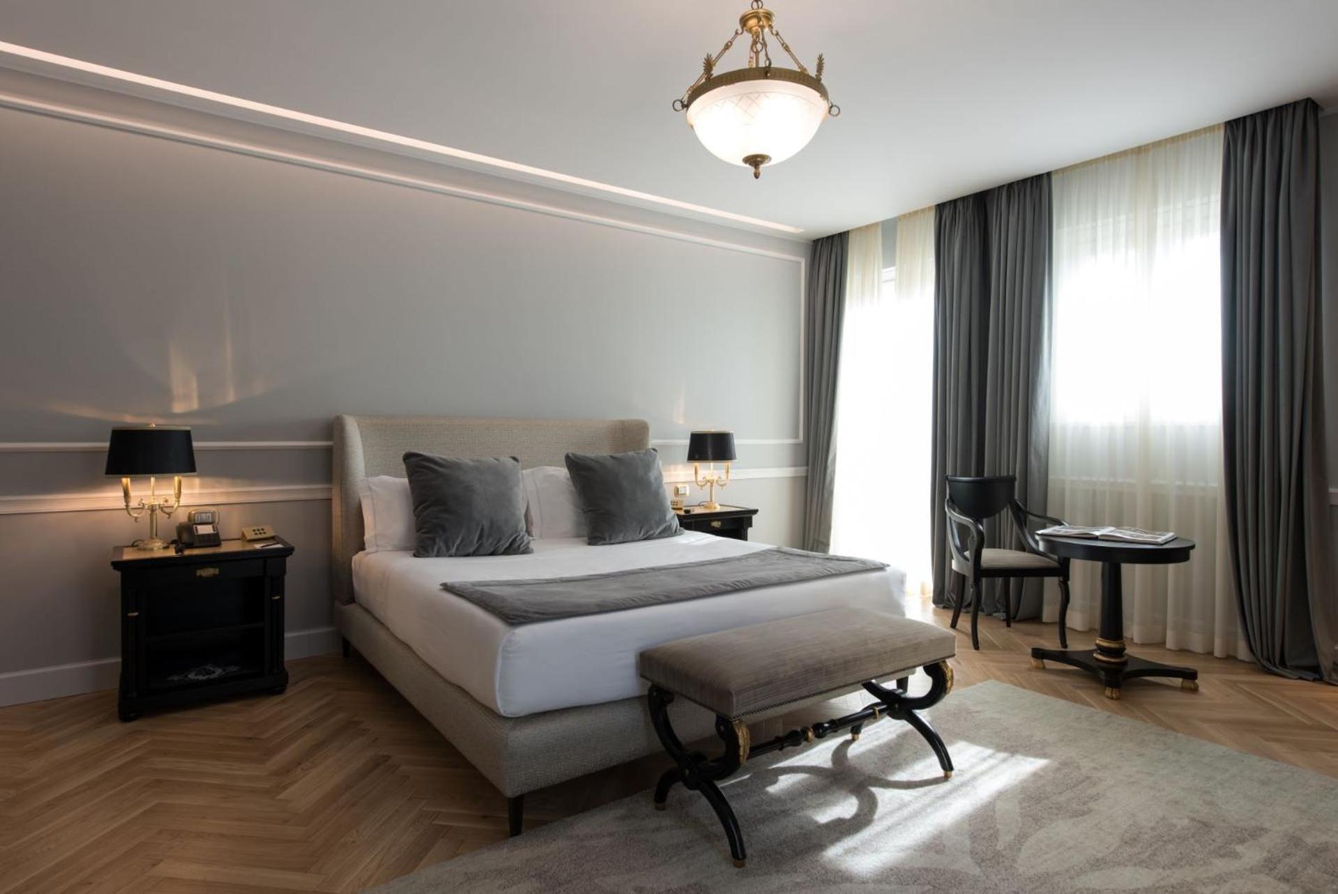 Grand Hotel Et Des Palmes Палермо Екстериор снимка A bedroom at the hotel